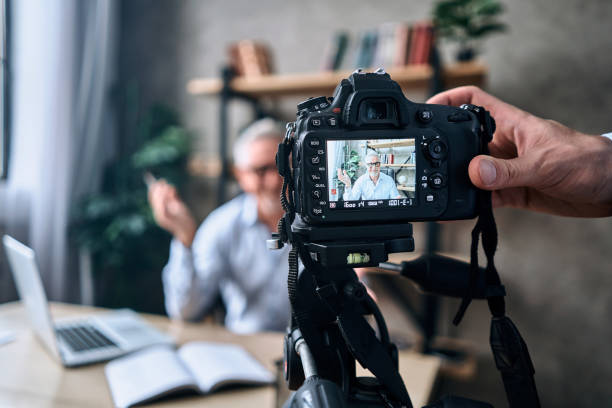 Simple Explainer Video Options for E-commerce Brands in Singapore - CurveCleaverus