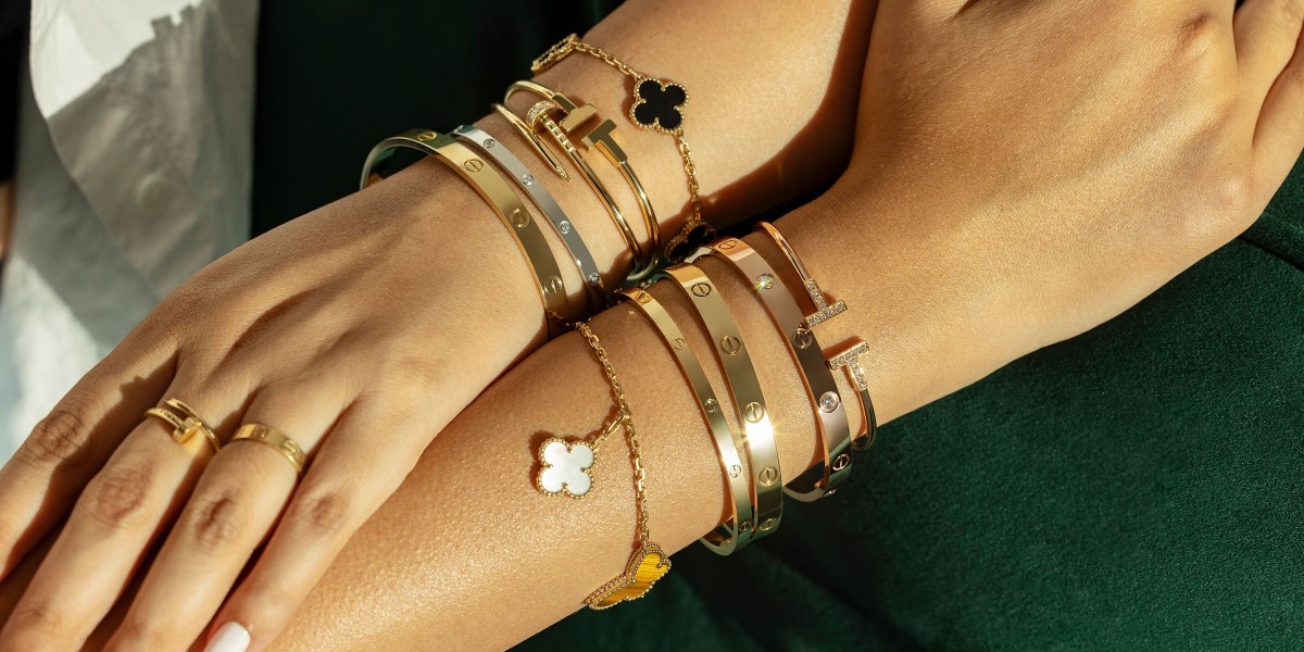 Van Cleef & Arpels: A Legacy of Elegance and Enchantment in Fine Jewelry