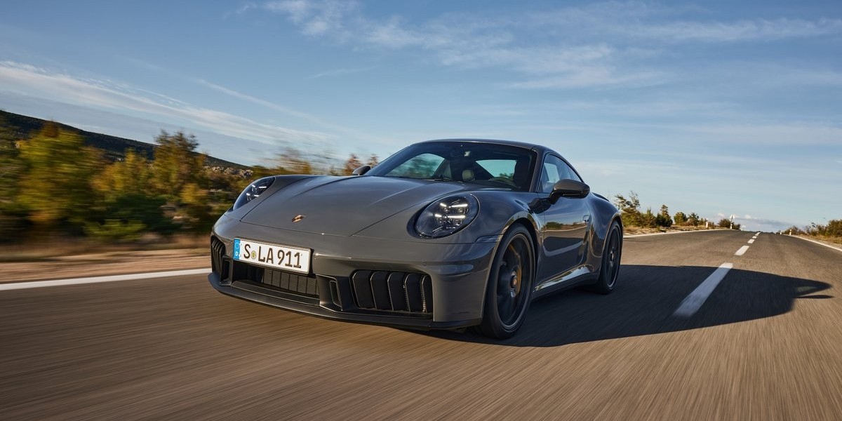 Porsche Thermostat Housing Replacement in Dubai: Premium Repair Services for Elite Vehicles