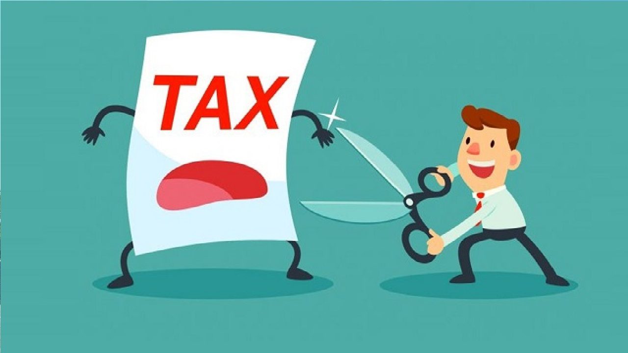 रियल एस्टेट कारोबारी ने बेची करोड़ों की जमीन