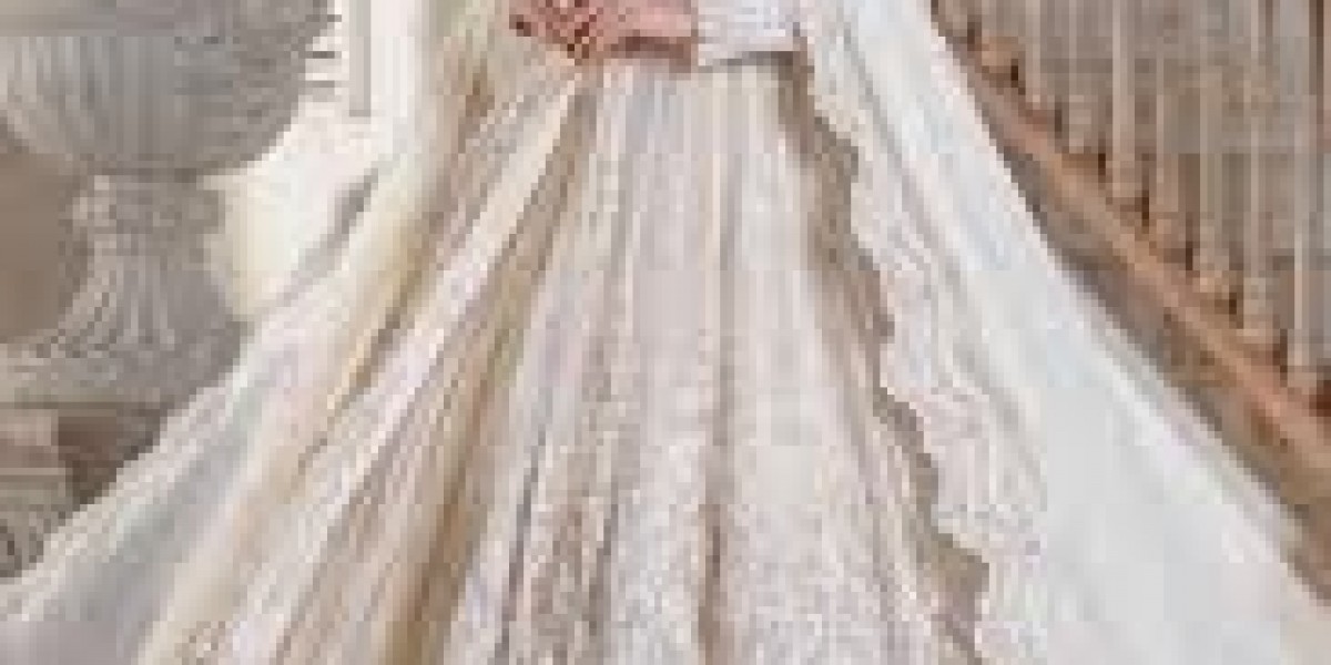 What to Look for in Pakistani Bridal Gown Styles?