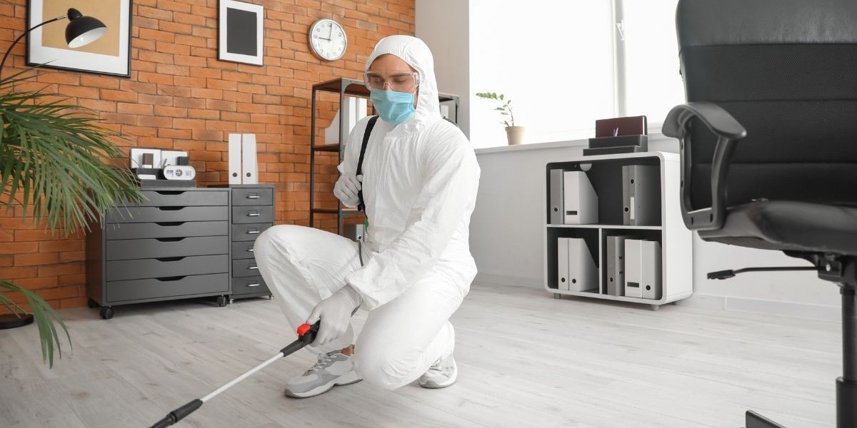 How Professional Commercial Cleaning Services Disinfect Offices in Reno, Nevada